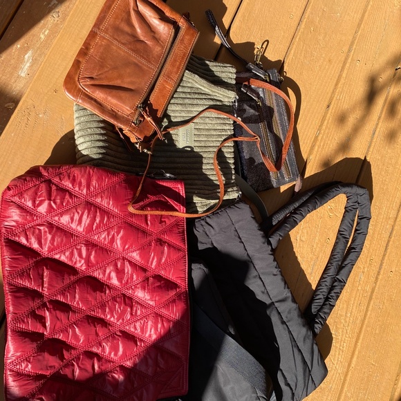 Lot of purses/totes - Picture 6 of 6